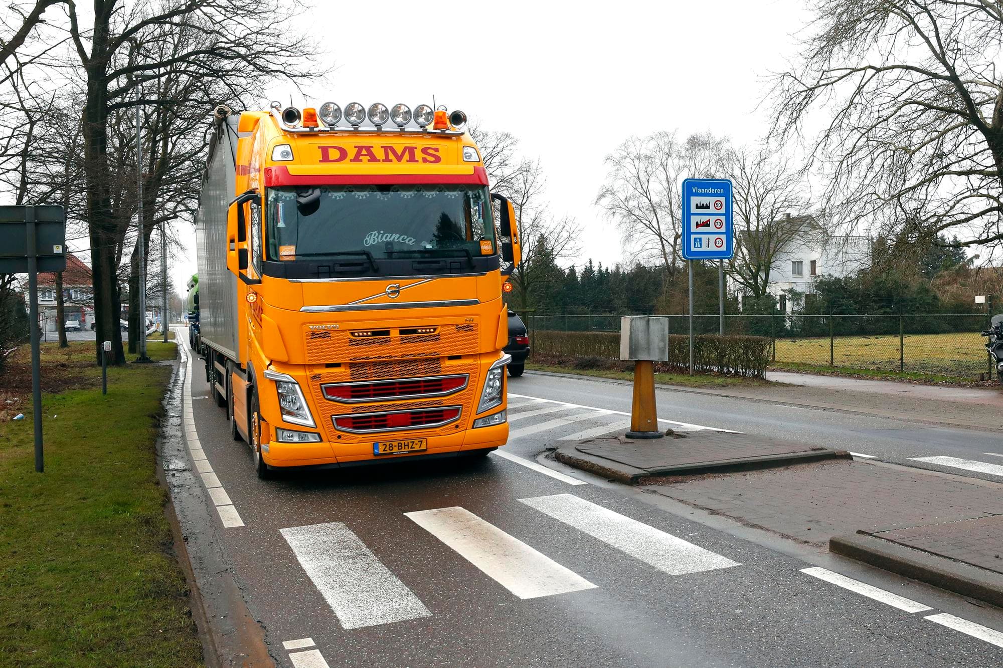 De export van dierlijke mest is in de eerste helft van 2026 in volume toegenomen, maar er werd minder fosfaat naar het buitenland afgezet. Foto: Bert Jansen.