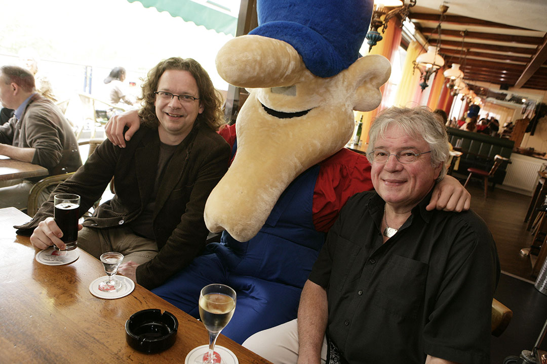 Rechts de bedenker van Opa: Henk Groeneveld, links zijn opvolger Herman Roozen. Deze foto is gemaakt in 2007 in het bijzijn van Opa zelf. - Michel Zoeter