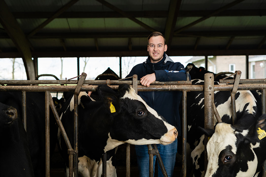 Het bedrijf zit in een veenweidegebied. Of Wilko hier boer kan blijven, weet hij niet. maar is het niet hier, dan misschien op het bedrijf van zijn schoonouders.