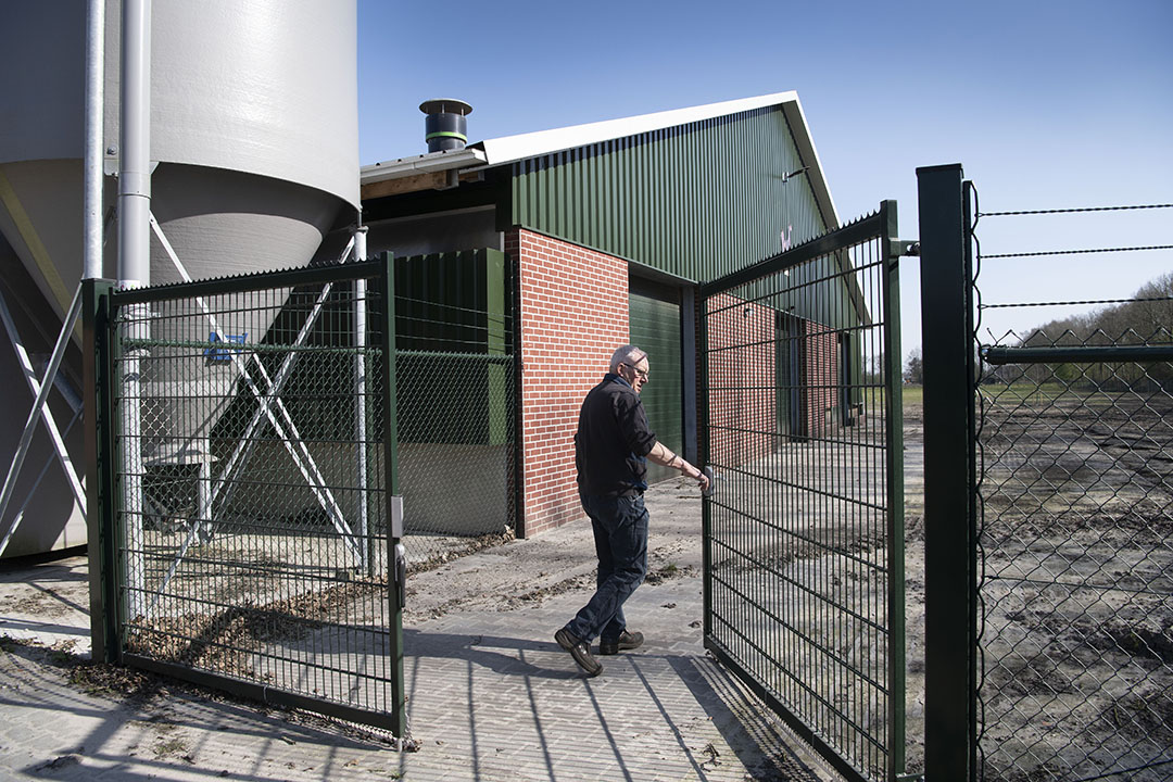 Inclusief het eierlokaal en de inrichting heeft de stal al met al meer dan € 1 miljoen gekost. Dat is een flinke investering. Maar de ondernemers hebben vertrouwen in de toekomst.