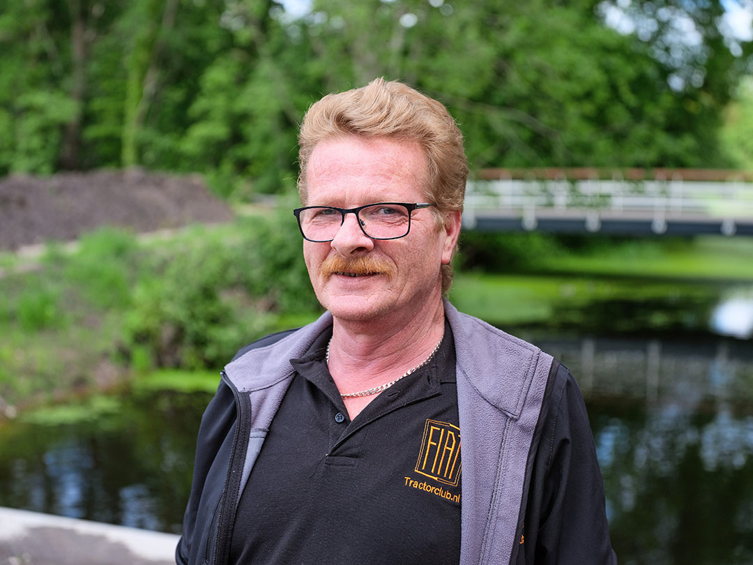 Feijen is bestuurslid van de Fiat Tractor Club, hij is tweede penningmeester.