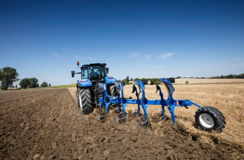 New Holland kocht werktuigenfabrikant Kongskilde in 2016. Daarvan was het Zweedse ploegenmerk Överum onderdeel. Volgens de fabrikant heeft de verkoop alleen betrekking op de ploegenfabriek en niet op de fabriek van het voormalige Kongskilde. - Foto: Alexandre Van Battel/Wideshot Photography