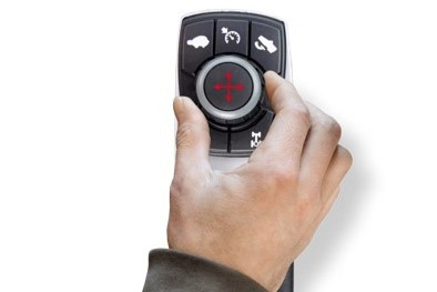 Aan de rechter armleuning van de stoel zit deze draai/drukknop. Daarmee bedien je de complete cvt.