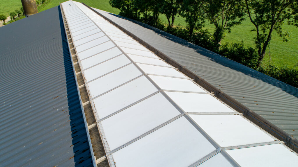 Een ventilatienok is uitstekend te combineren met een enkele of dubbele lichtstraat.