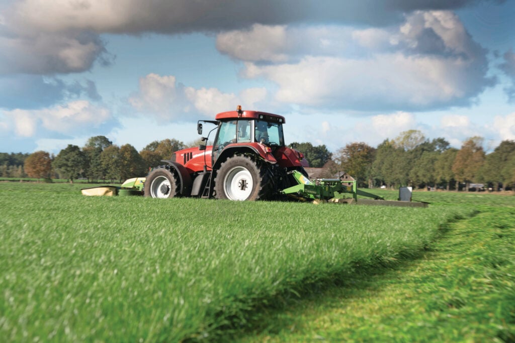 Er is 85 hectare in gebruik. Mark zou best meer grond willen. Niet om nu meteen meer koeien te houden maar voor de mestafzet en om meer eigen ruwvoer te kunnen winnen. Foto: Mark Pasveer