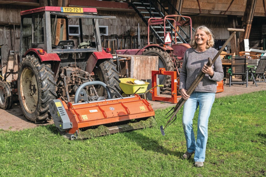 Tineke omschrijft zichzelf als een gedreven mens. Ook toen ze in 2022 uitgezaaide longkanker bleek te hebben, wilde ze niet opgeven. Een tijd dacht ze dat ze beter kon worden maar dat blijkt helaas niet mogelijk. Per 1 juli neemt een ondernemend stel het bedrijf over.