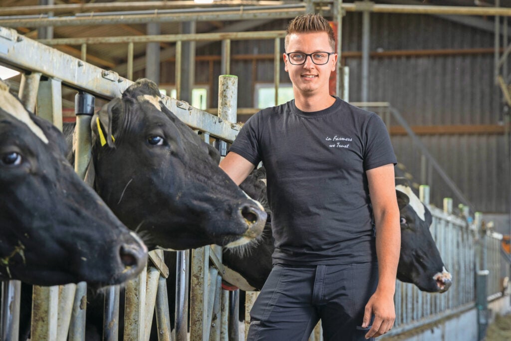 Pieter de Rijk (22) woont in Zoelen (Gld.). Hij zit sinds twee jaar bij zijn ouders in de maatschap. Ze houden 135 melk- en kalfkoeien op 95 hectare.