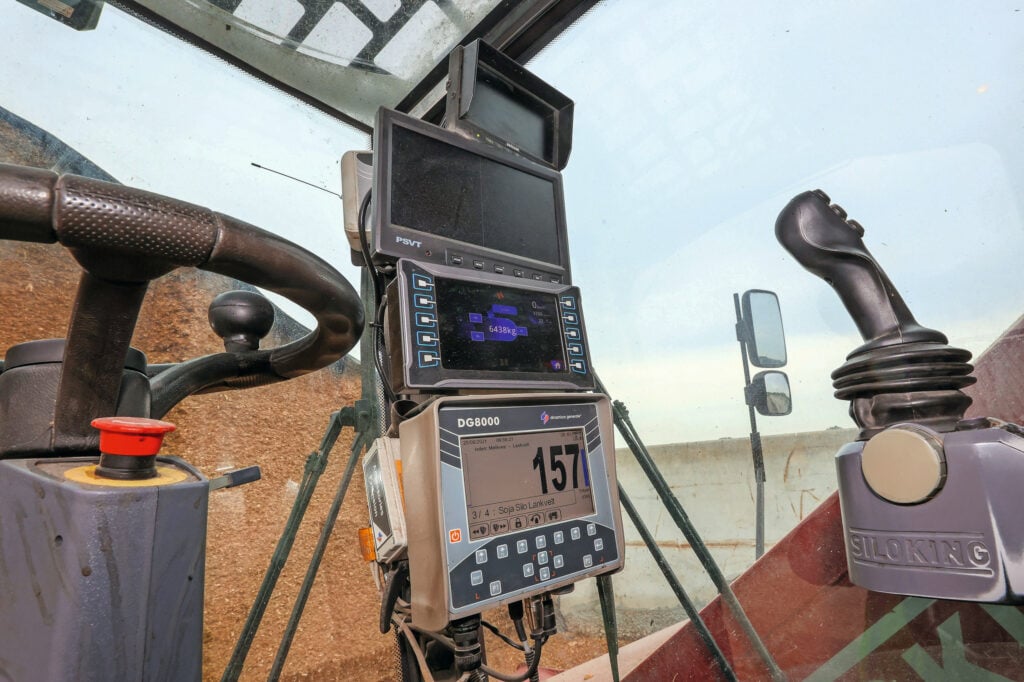 Ook op het gebied van voer komt steeds meer data beschikbaar. Er zijn al mogelijkheden voor realtime meten van voersamenstelling via een NIR-sensor, maar dit wordt nog weinig toegepast. Foto: Bert Jansen